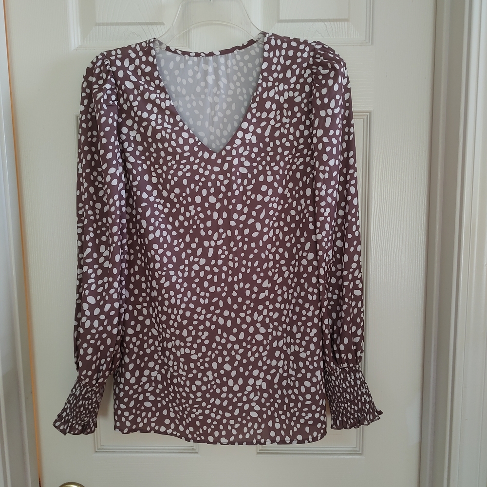 Amazon Essentials Women's Maroon and White Blouse
